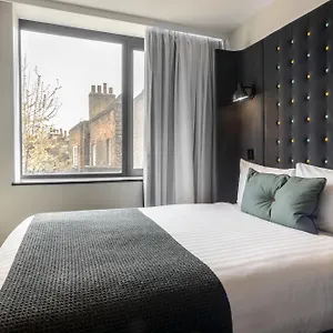 https://tune-hotel-liverpool-street.cambridgehotelsuk.com